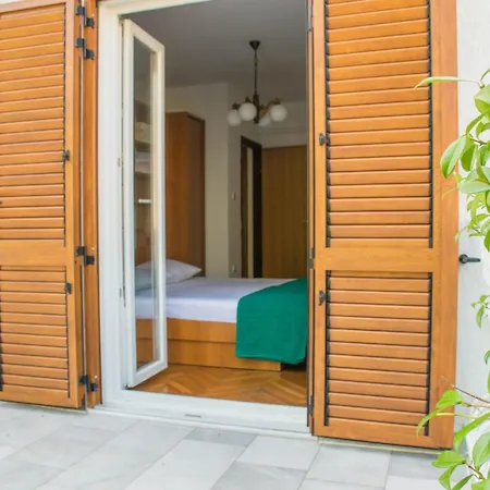 Appartement White&green In