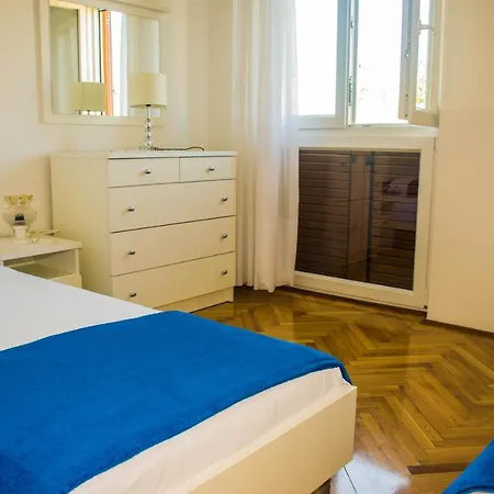 Appartement White&green In