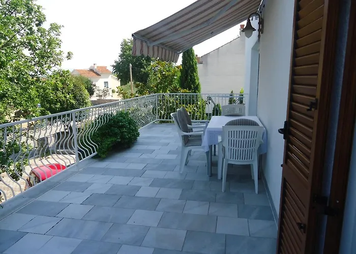 White & In Appartamento *